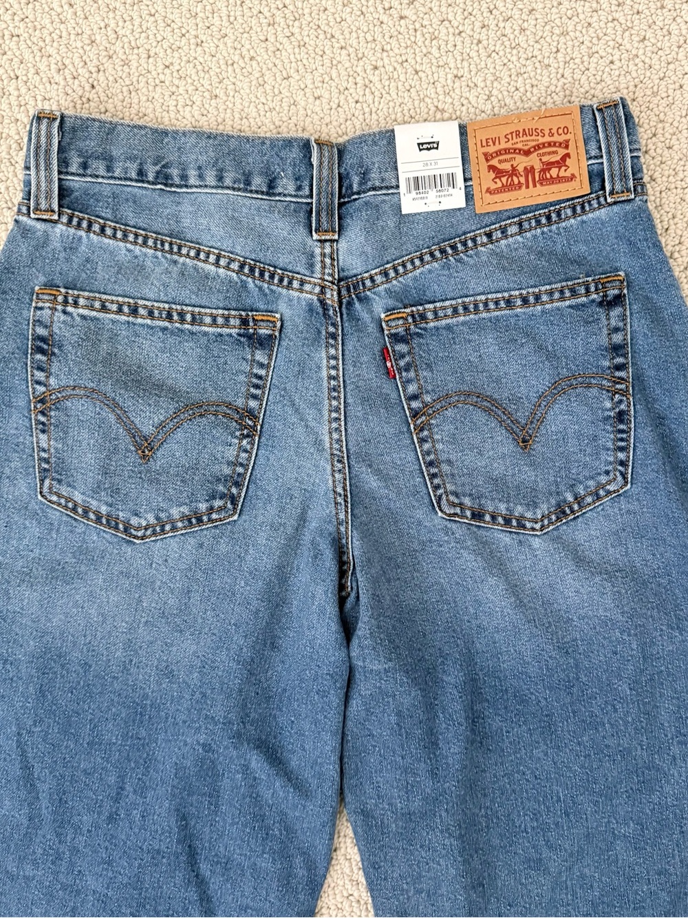 NWT Levi’s ‘94 Baggy Wide Leg Jeans - Picture 7 of 9